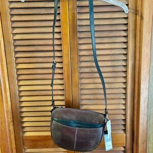 Chic Two-Tone Leather Crossbody Bag